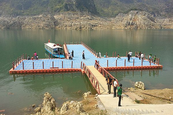 广州中航水上设施建造有限公司 浮筒码头 游艇码头 水上浮筒